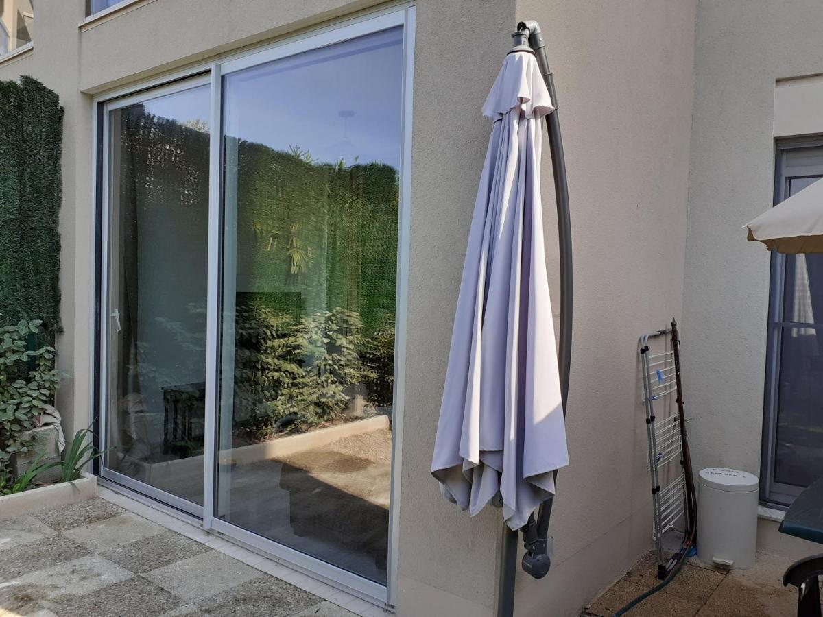 T2 Bord De Mer Avec Jardin Et Piscine Saint Aygulf Exterior foto