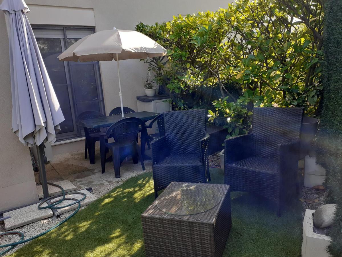 T2 Bord De Mer Avec Jardin Et Piscine Saint Aygulf Exterior foto